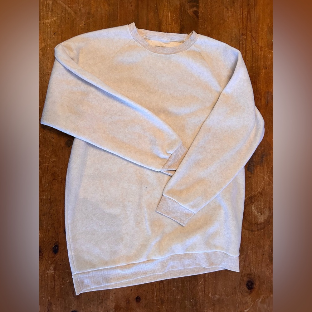 Muji women’s smooth fleece ivory loungewear sweatshirt. WARM and so soft. - Picture 2 of 8